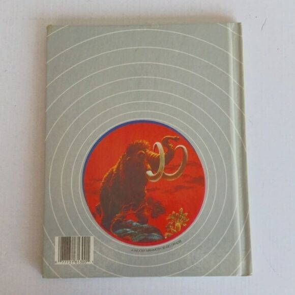 Vintage Funk and Wagnalls World of Dinosaurs and Other Prehistoric Animals - Picture 2 of 8